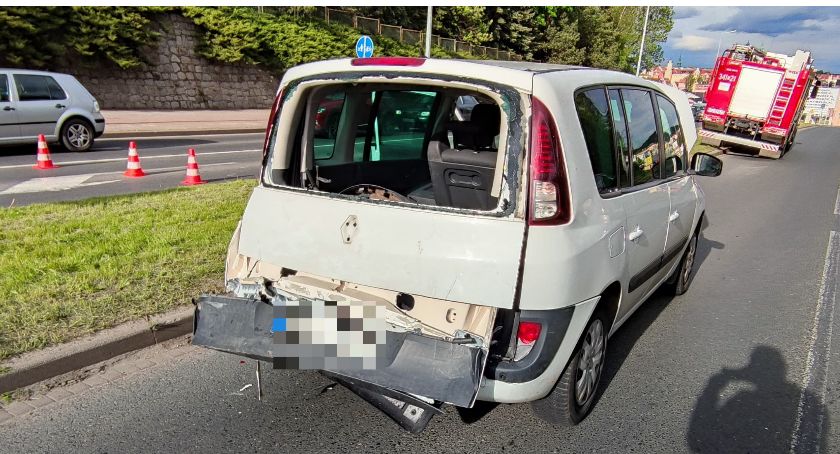 Chaos w rejonie ulicy Karola Miarki. Doszło tu do kilku zdarzeń drogowych.