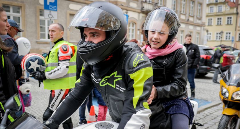 Motocykliści nie zawiedli! Moto Dzień Dziecka na Placu Ratuszowym