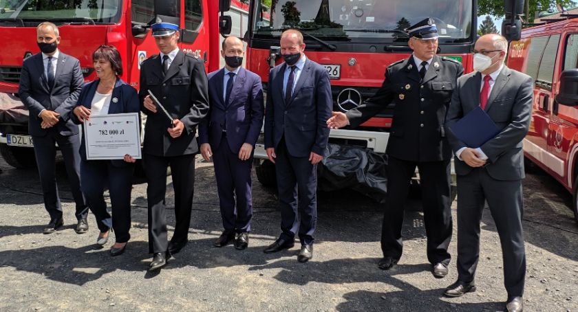 Promesy na wozy strażackie dla jednostek OSP z obszaru Województwa Dolnośląskiego