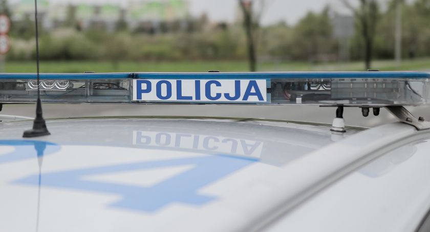 Ukradł kartę płatniczą koledze, a następnie 12 razy zapłacił nią za zakupy.