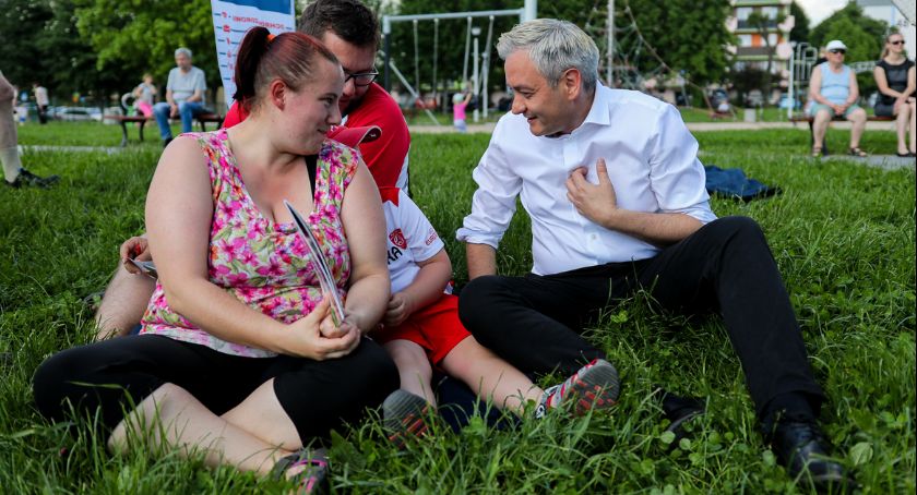 Robert Biedroń spotkał się z mieszkańcami Jeleniej Góry