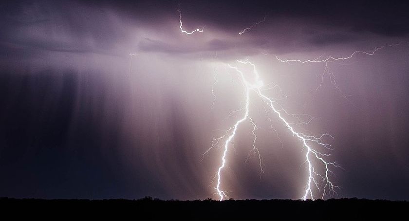 Nadchodzą nawałnice, możliwe nawet trąby powietrzne