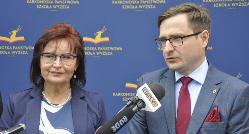 Zachęta dla studentów pielęgniarstwa i położnictwa