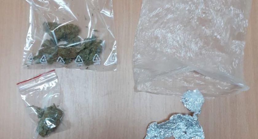 Kierujący z narkotykami wpadł podczas kontroli drogowej