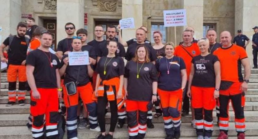 Jest porozumienie w sprawie wynagrodzeń dla ratowników pogotowia