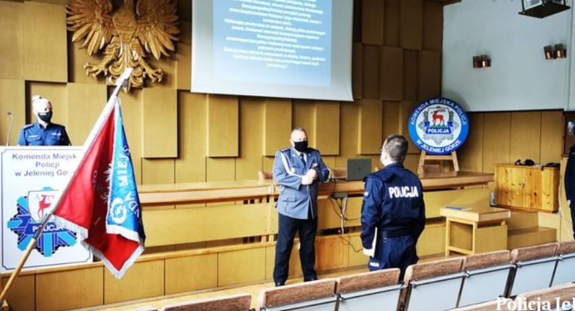 W szeregach jeleniogórskiej Policji kolejny funkcjonariusz. 