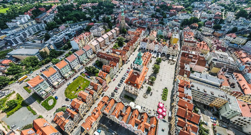Jelenia Góra - które szkoły cieszą się największym zainteresowaniem?