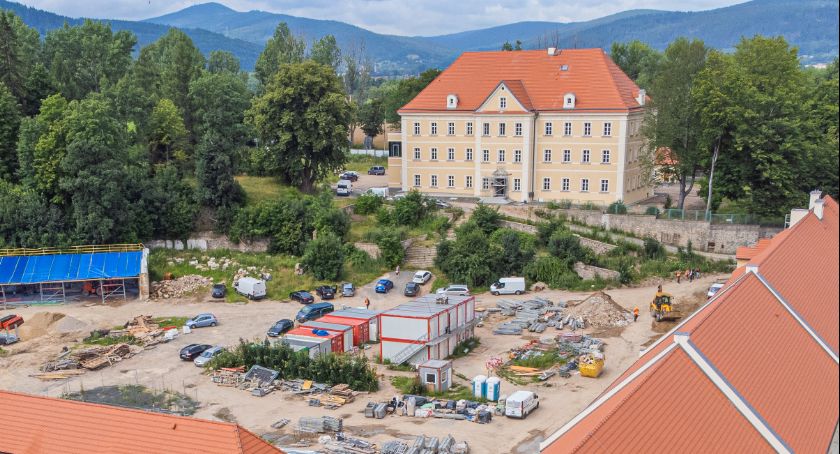 Zakończył się remont Pałacu w Sobieszowie. Zobacz zdjęcia