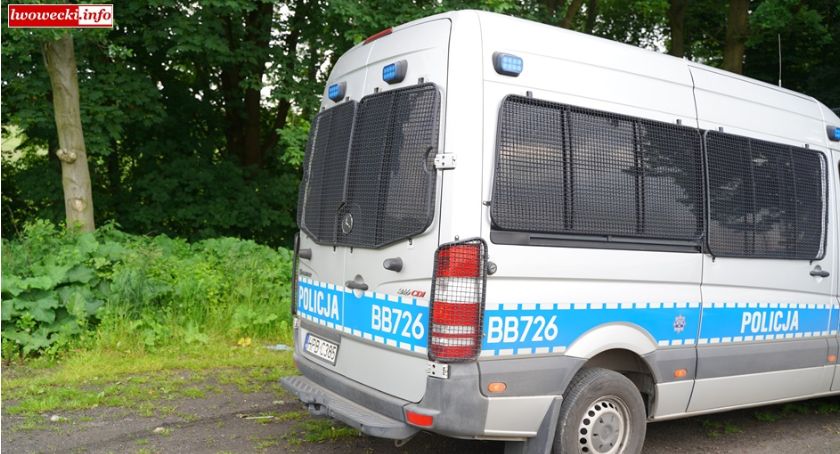Skończyło mu się piwo. Wsiadł na skuter i … trafił na drogówkę