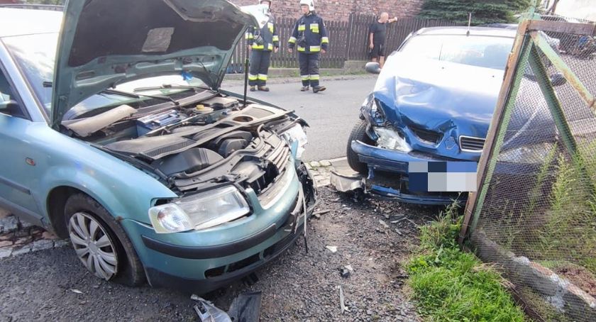 Wymusił pierwszeństwo i spowodował, że zderzyły się dwa inne auta