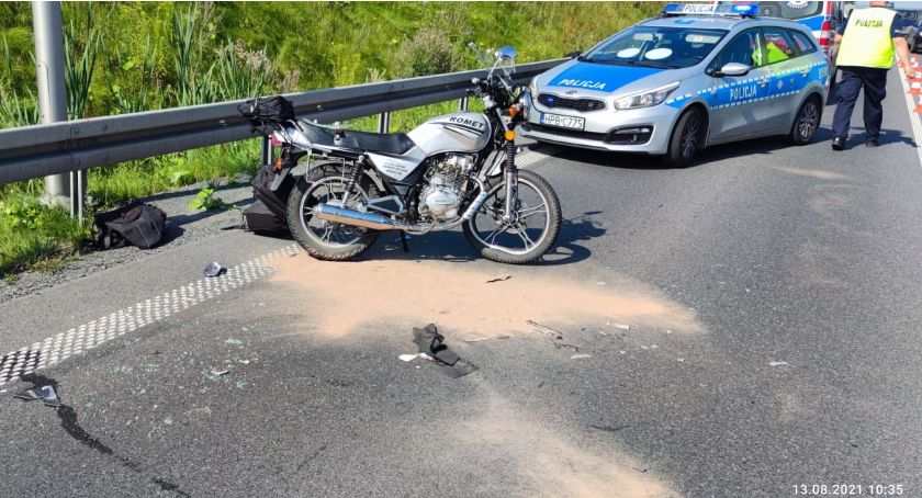 Zderzenie motocyklisty z BMW na obwodnicy Maciejowej