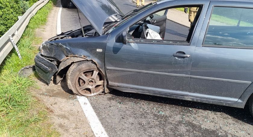 Przebita opona przyczyną wypadku w Ścięgnach