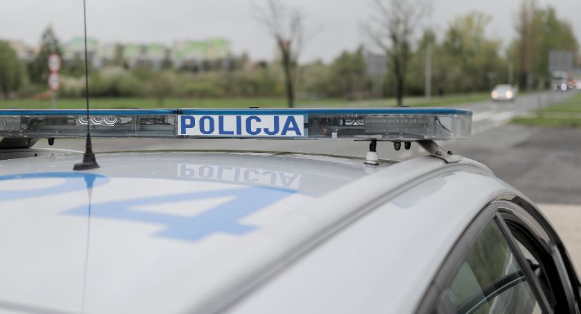 Jelenia Góra : 43-latek ukradł samochód. Został zatrzymany przez policję