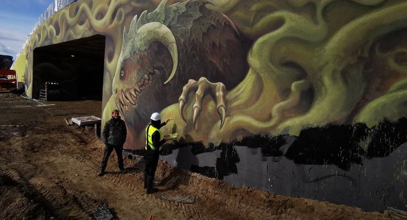 Imponujący mural na Polanie Jakuszyckiej