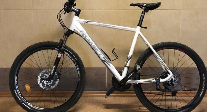 Jeleniogórscy policjanci poszukują właściciela zabezpieczonego roweru.