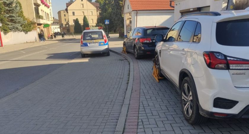 Pouczenia i mandaty za nieprawidłowe parkowanie