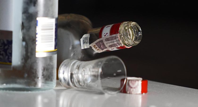Ukradł samochód. Miał prawie 3 promile. Został zatrzymany po pościgu