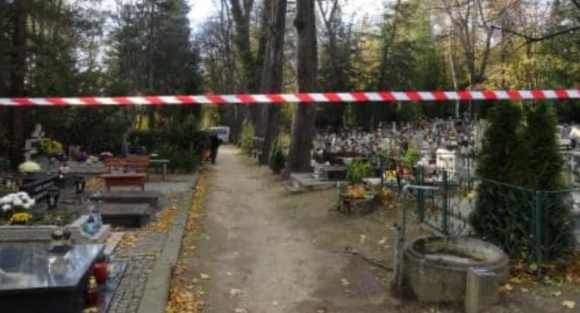 Wiatr uszkodził lipę na cmentarzu. MPGK apeluje!