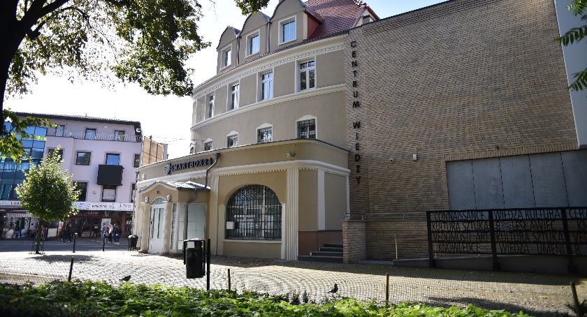 Pierwsze w Polsce automatyczne skrytki depozytowe już otwarte!