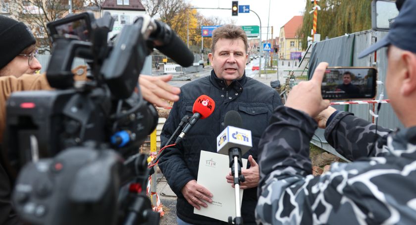 R.Obaz : Apeluje do prezydenta o zatrzymanie prac na ul. Mostowej