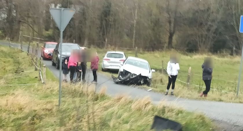 Czołowe zderzenie w Mysłakowicach