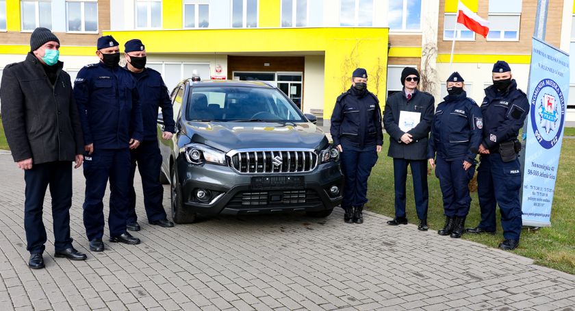 Gmina Podgórzyn wspomogła zakup nowego radiowozu