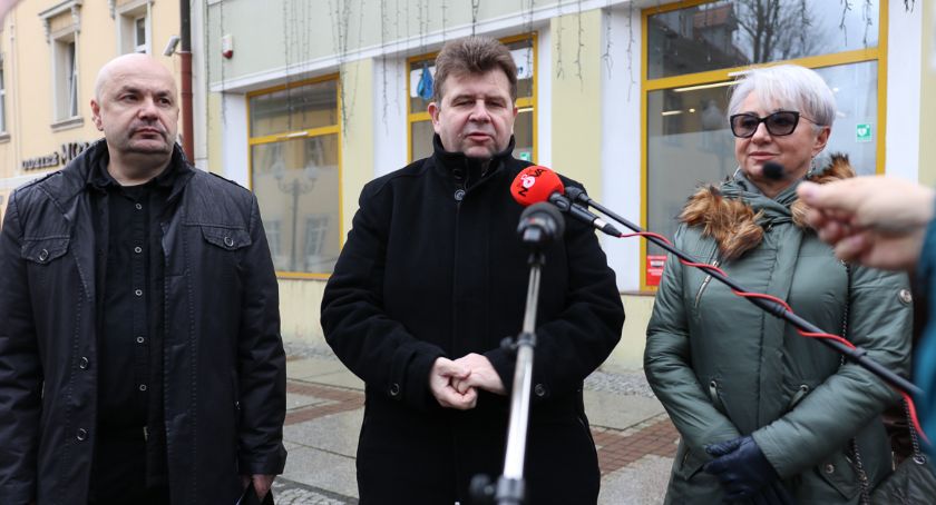 R.Obaz : Dajmy spokój podwyżkom, zacznijmy szukać oszczędności
