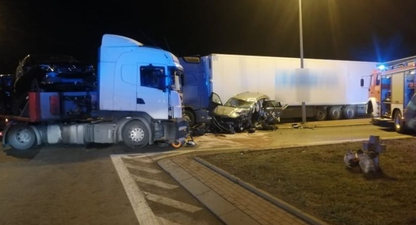 Tragiczny finał wypadku w Zgorzelcu. Zginęła kobieta.