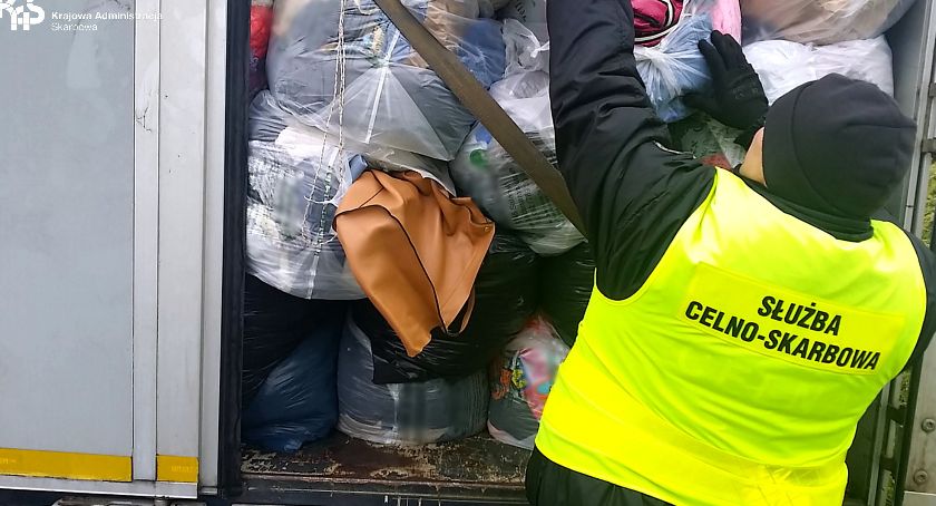 Dolnośląska KAS zatrzymała 32 tony nielegalnych odpadów na autostradzie A4