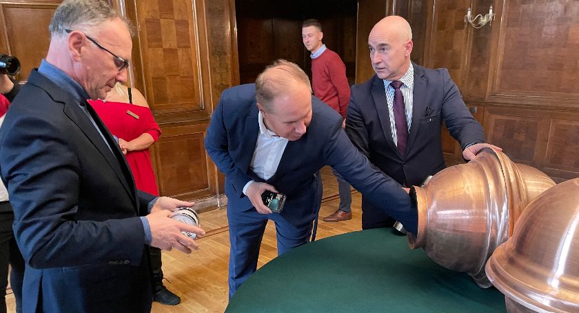 Dla przyszłych pokoleń