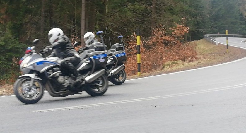 Marzysz o służbie w mundurze? Wstąp w szeregi jeleniogórskich Policjantów