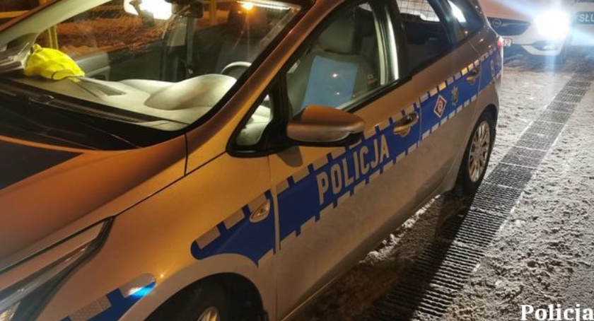 Kierujący z narkotykami i najprawdopodobniej pod ich wpływem wpadł podczas kontroli drogowej