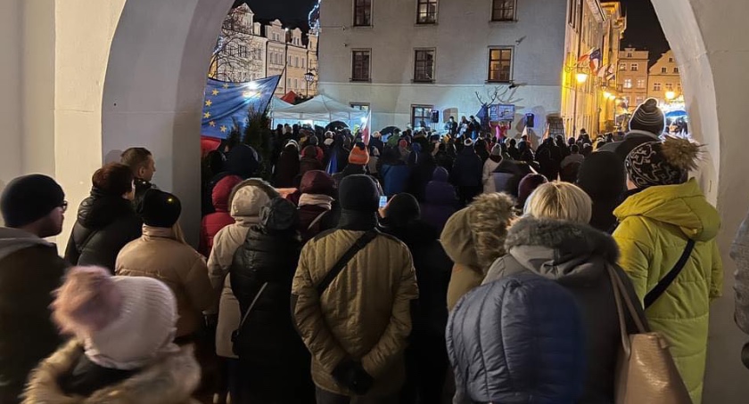 Mieszkańcy Jeleniej Góry protestowali przeciwko LEX TVN