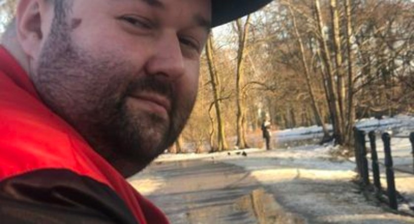 Policjanci z Karpacza poszukują Pawła Woźniaka
