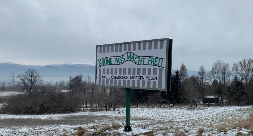 Szokujący billboard na DK 3 Jelenia Góra - Szklarska Poręba