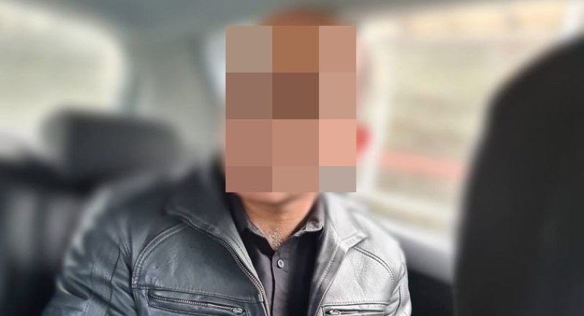 Jelenia Góra : Zaatakowali nożem właściciela sklepu a następnie ukradli biżuterię, zegarki i kolekcjonerskie monety