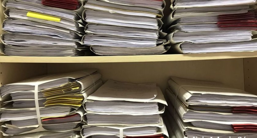 Księgowa przelewała powierzone jej środki na swoje konto. W ten sposób wzbogaciła się o ponad 1 mln złotych. Przedstawiono jej 149 zarzutów