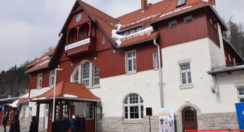 Niewiele brakowało a spłonąłby dworzec kolejowy w Szklarskiej Porębie Górnej