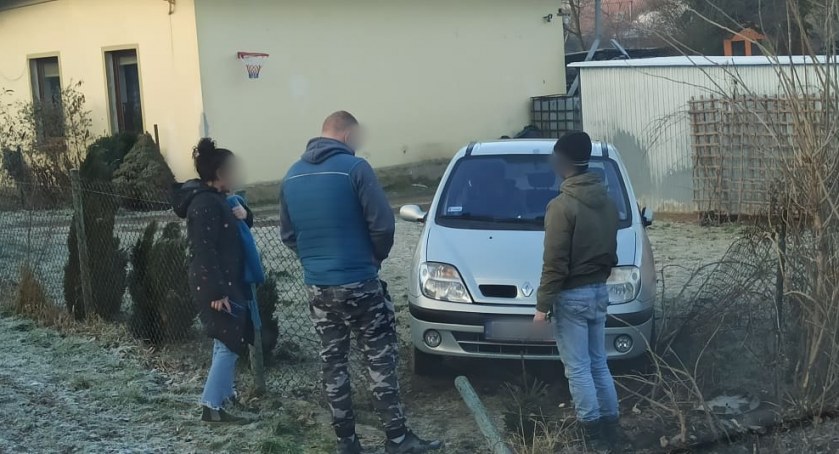 Zima zaskoczyła drogowców, zdarzenie w Miłkowie