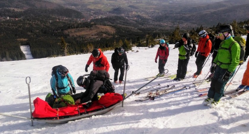Pracowity rok karkonoskiej grupy GOPR - 3881 godzin w akcji