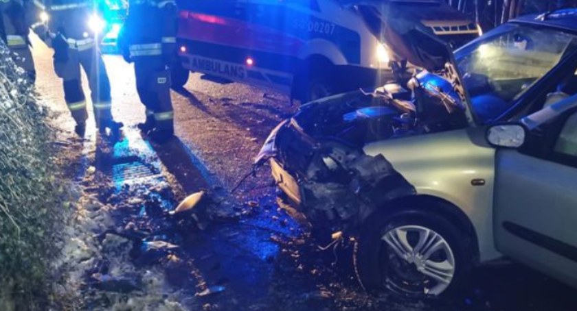 Wjechała w mur - miała 3 promile alkoholu 