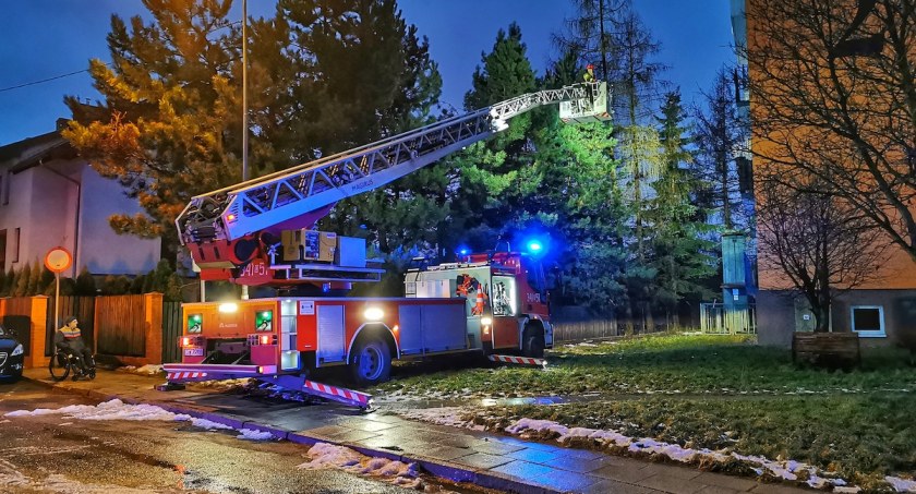 Zabobrze : O krok od tragedii - ewakuacja mieszkańców wieżowca