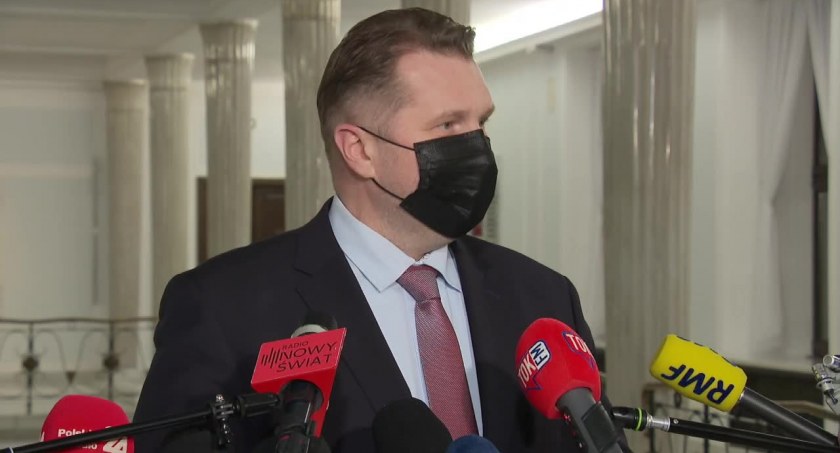 Nauka zdalna od czwartku dla uczniów od 5. klasy szkoły podstawowej