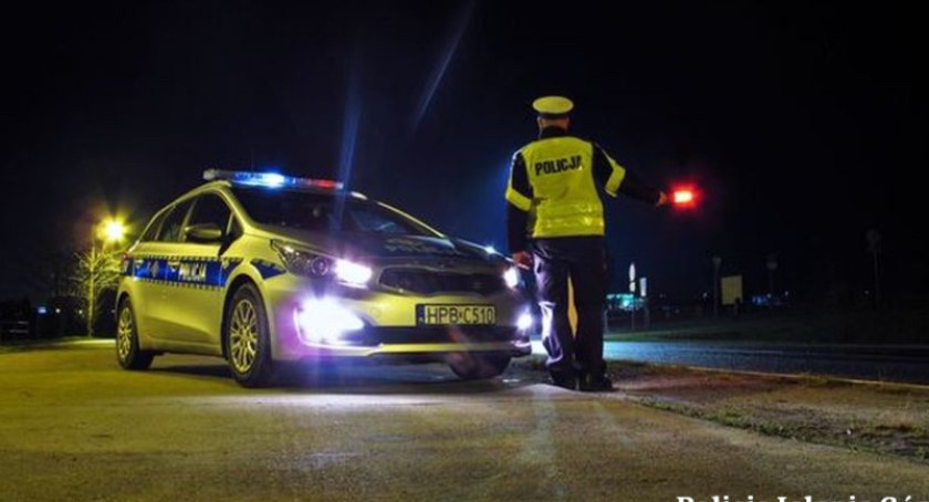 Sprawdzali stan techniczny pojazdów oraz wyposażenie