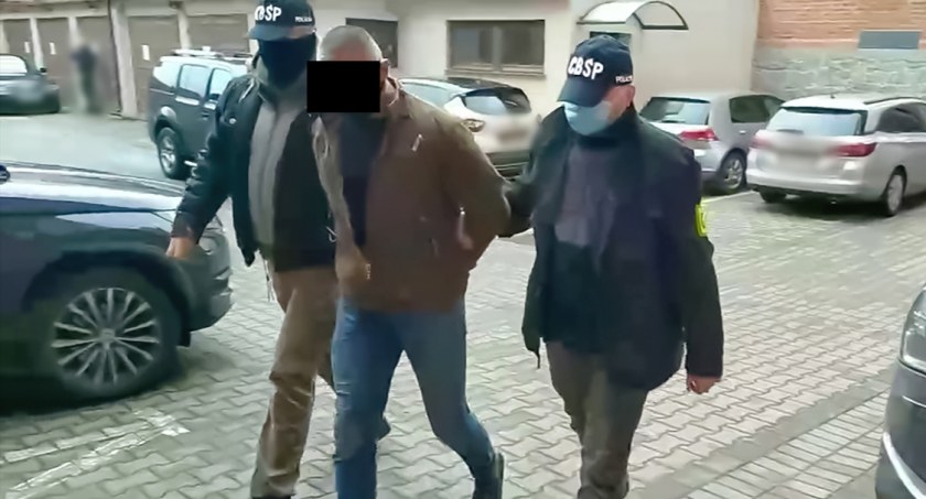 Brutalnie pobili świadka - zostali aresztowani