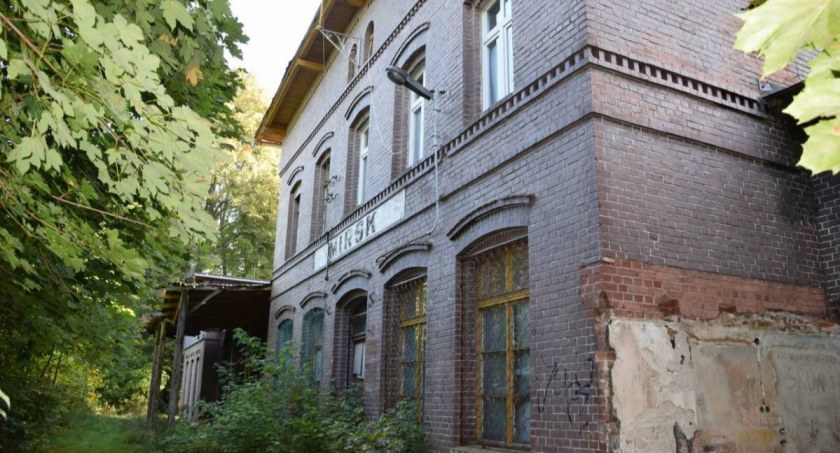 Odbudowa linii kolejowej do Świeradowa Zdroju o wiele droższa niż zakładano