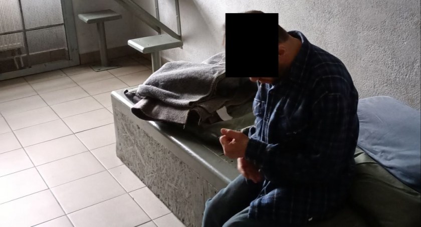 Areszt dla mężczyzny, który po wyjściu z więzienia ponownie znęcał się nad swoją matką