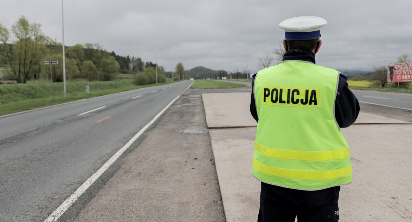 Kierował samochodem pomimo zakazu i pod wpływem narkotyków, wpadł bo przekroczył prędkość
