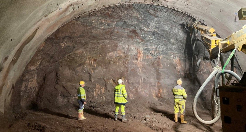Ponad dwukilometrowy tunel w ciągu drogi S3 już wydrążony