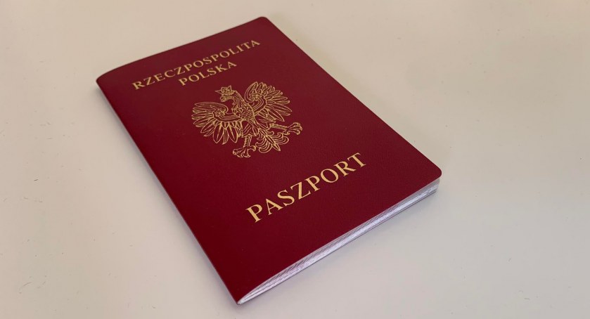 Jelenia Góra - Absurdalna walka o numerki w Biurze Paszportowym